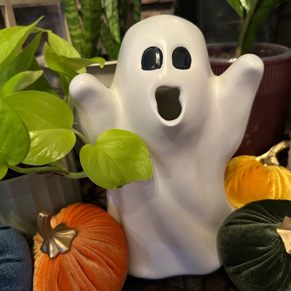 Threshold Target 🎯 Ghost pitcher
